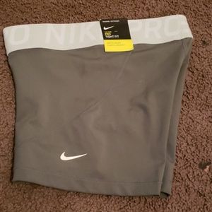 Nike ✔️ Pro Tight Fit Size Small